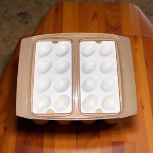 Vintage Almond Tupperware Deviled Egg Carrier & Lid  #723-3
